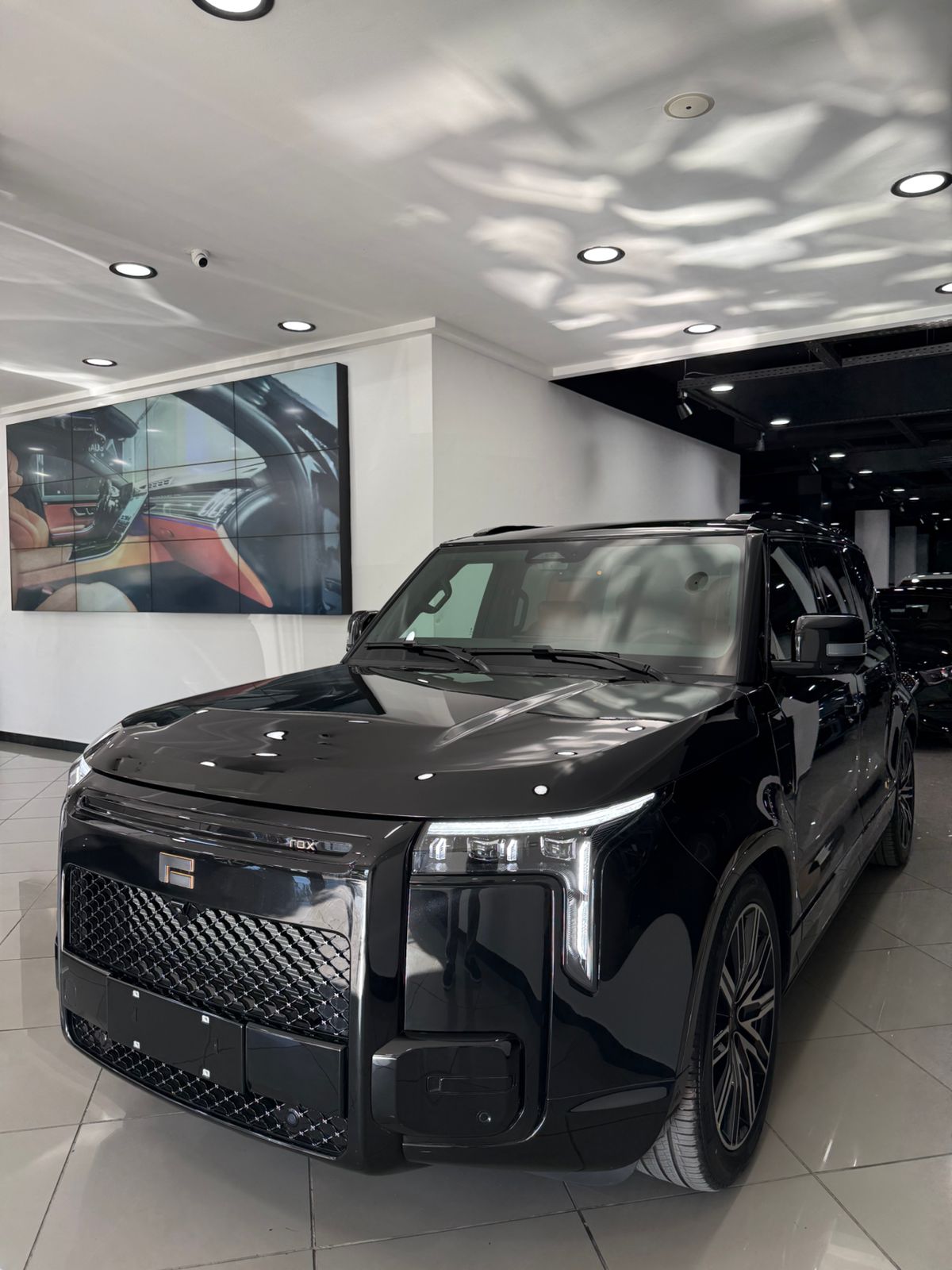 ROX ADAMAS · Noir — photo réelle au showroom
